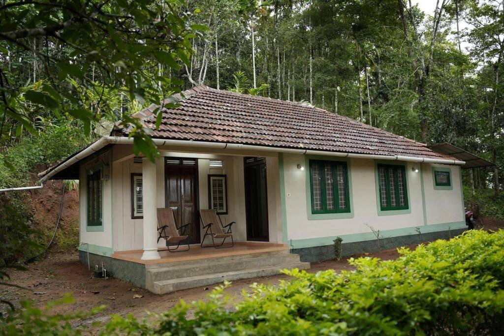 Coffee Camp Home Stay With Tree House Kattappana Exterior photo