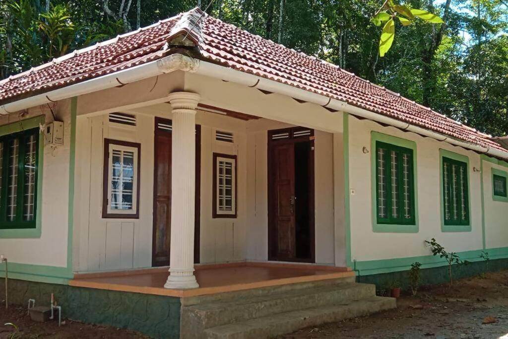 Coffee Camp Home Stay With Tree House Kattappana Exterior photo