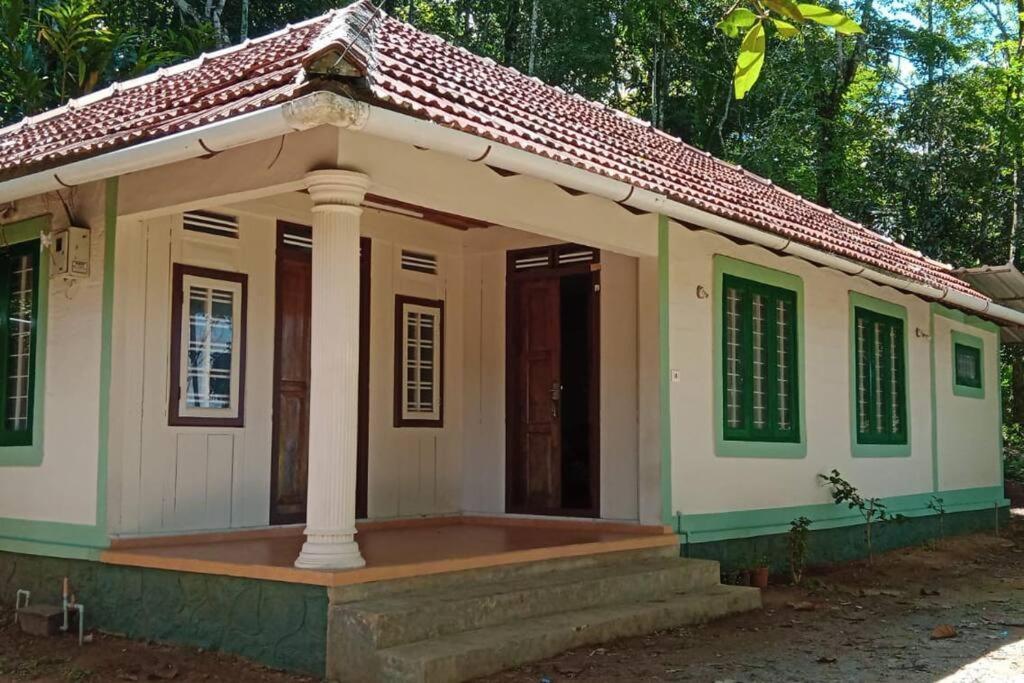 Coffee Camp Home Stay With Tree House Kattappana Exterior photo